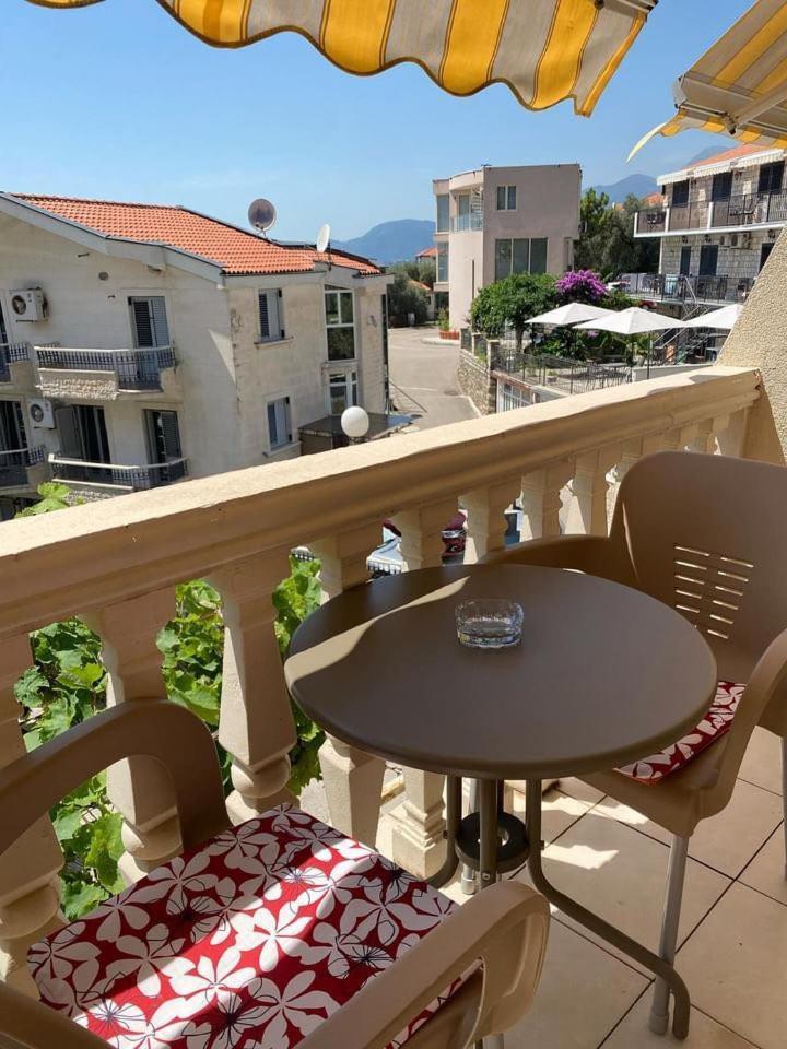 Apartments Dunja Sveti Stefan Eksteriør bilde