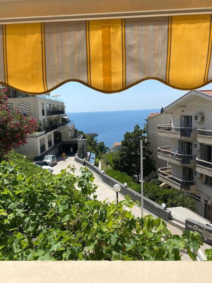 Apartments Dunja Sveti Stefan Eksteriør bilde